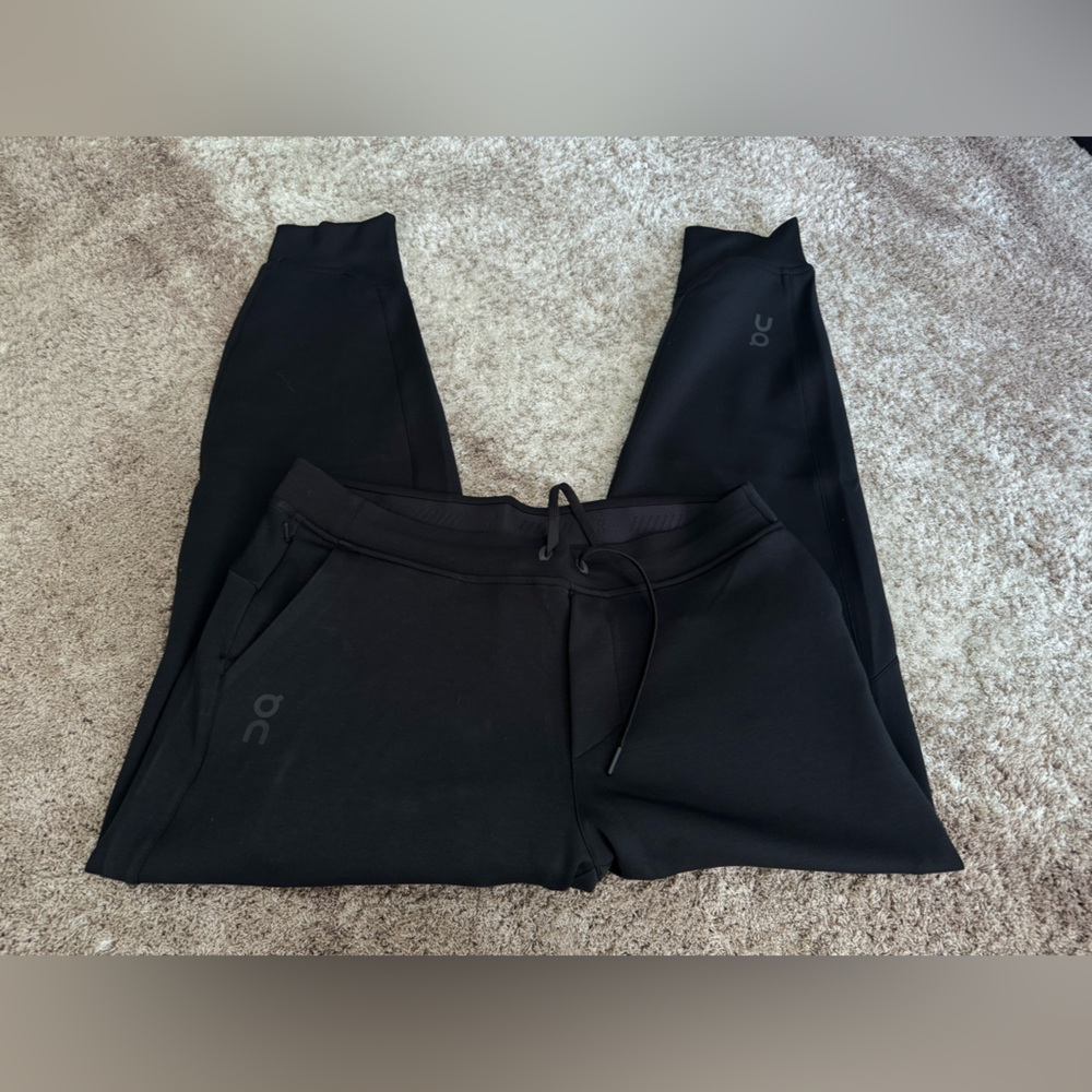 Onclouds men sweatpants
